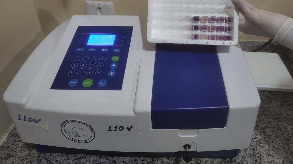 Espectrofotômetro de cubatas UVVIS